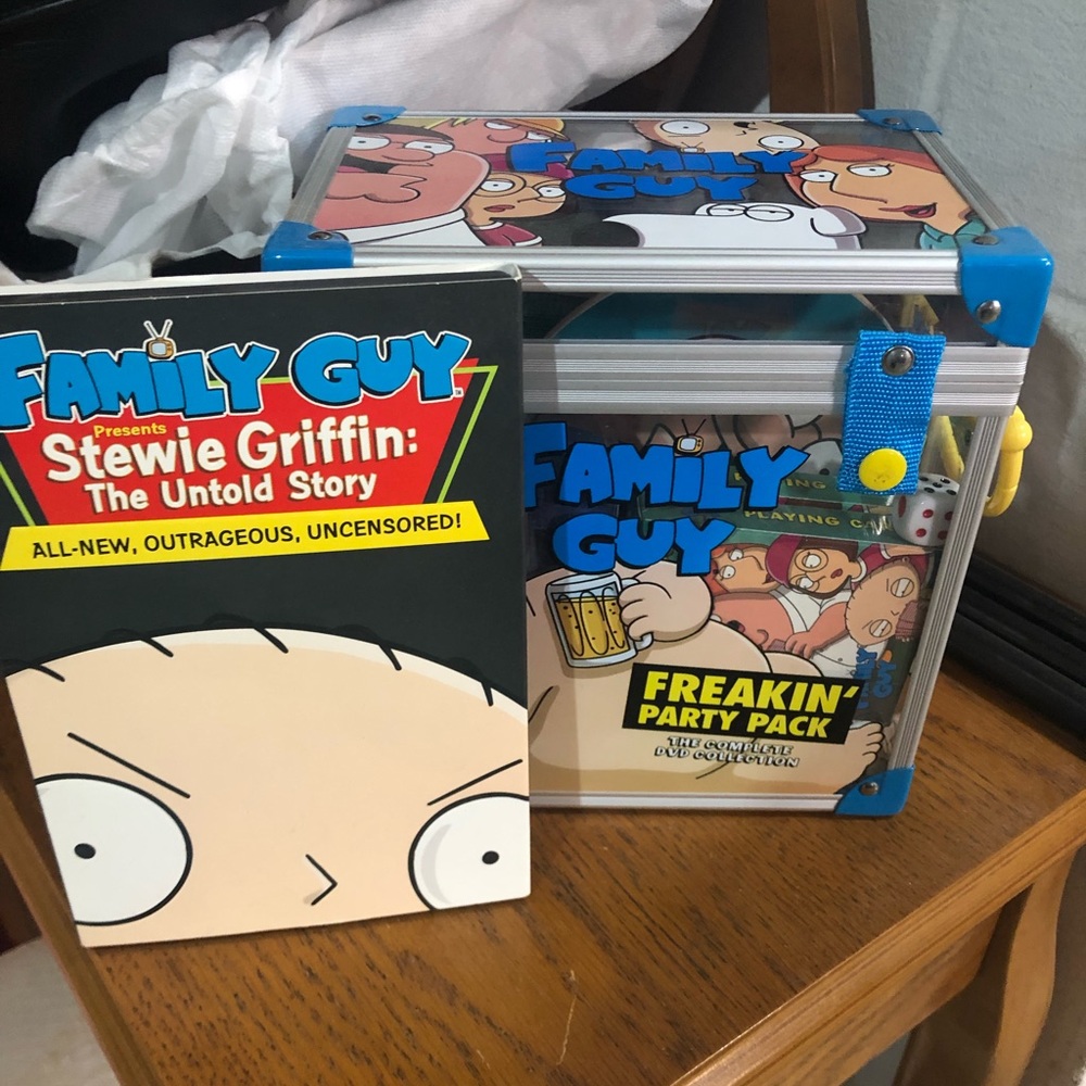 Family guy bundle pack! New!!
